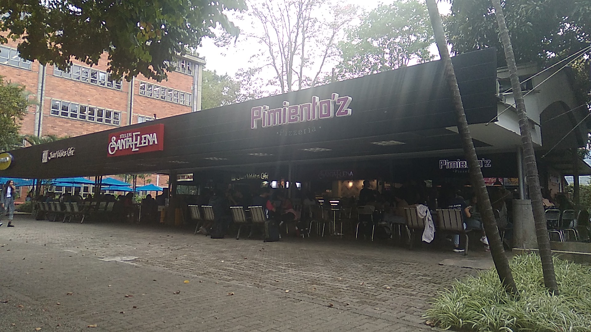 Pimientos Pizzería
