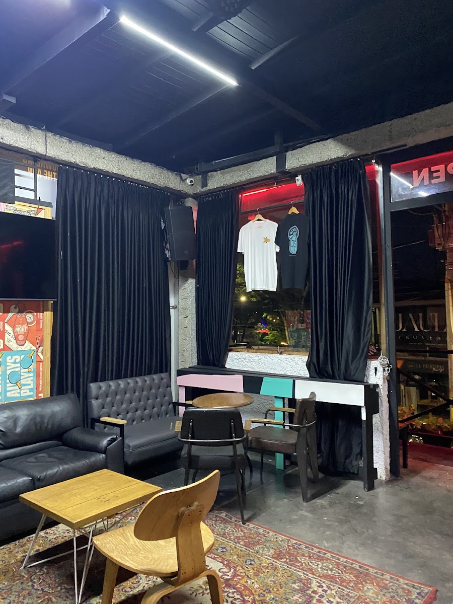Mad Radio Medellín