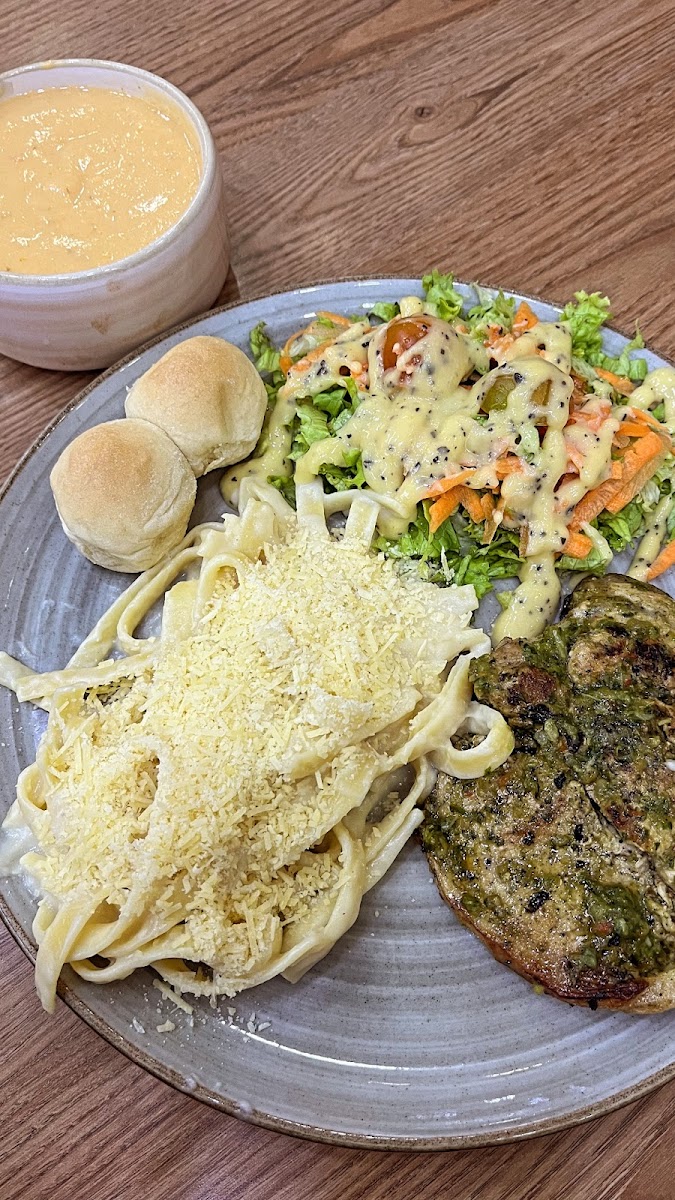 FIOLA PASTA Y PIZZA