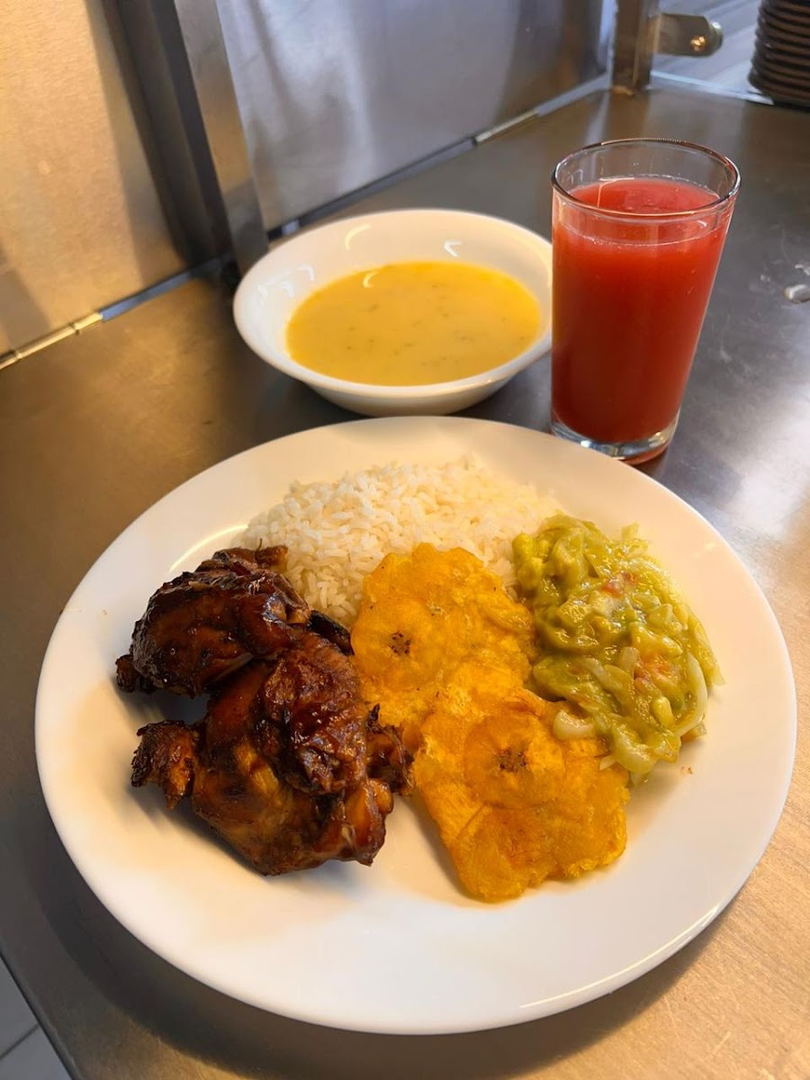 MultiEncanto Cultura y Sabor Bufet
