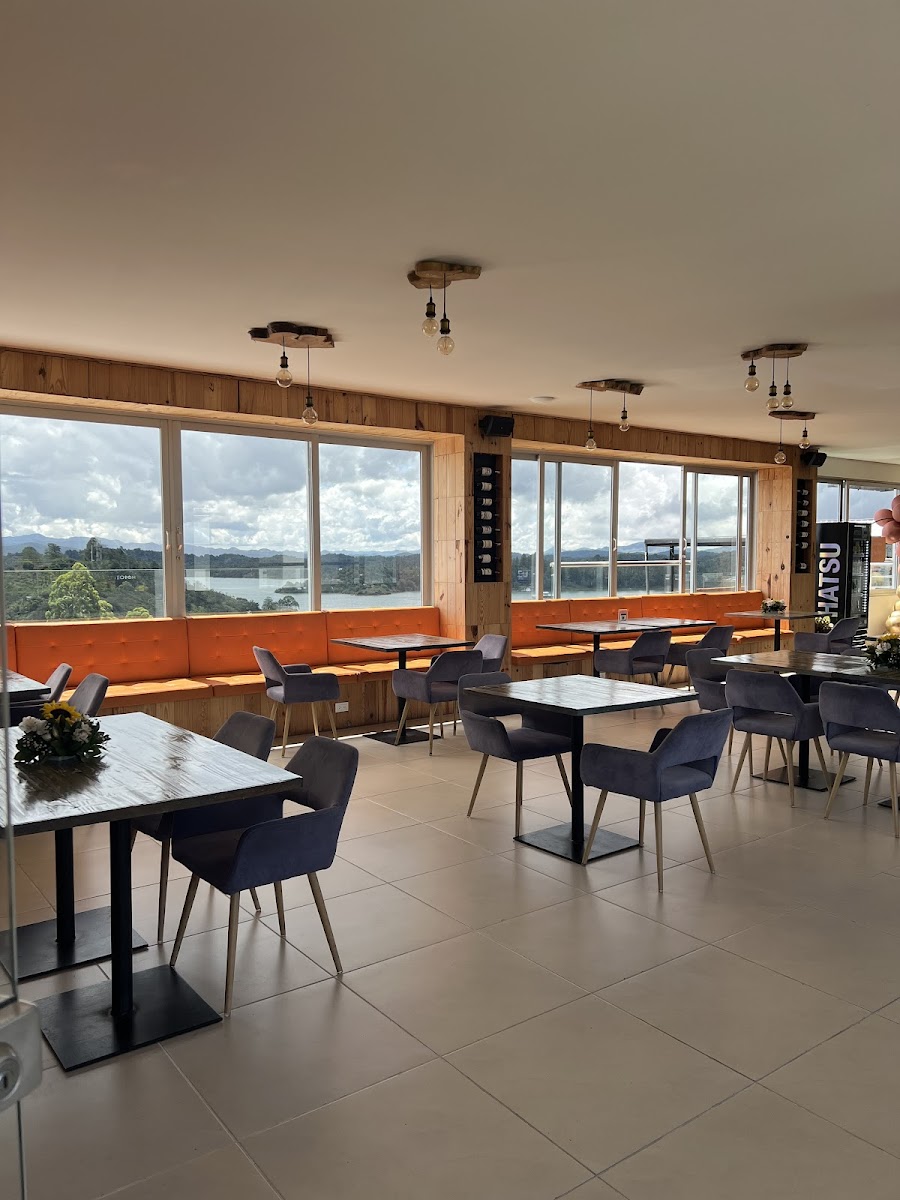 Orégano Restaurante Bar - Guatapé