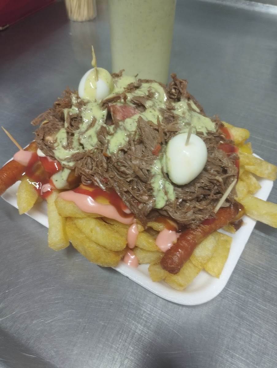 Salchipapas Super Mandingas