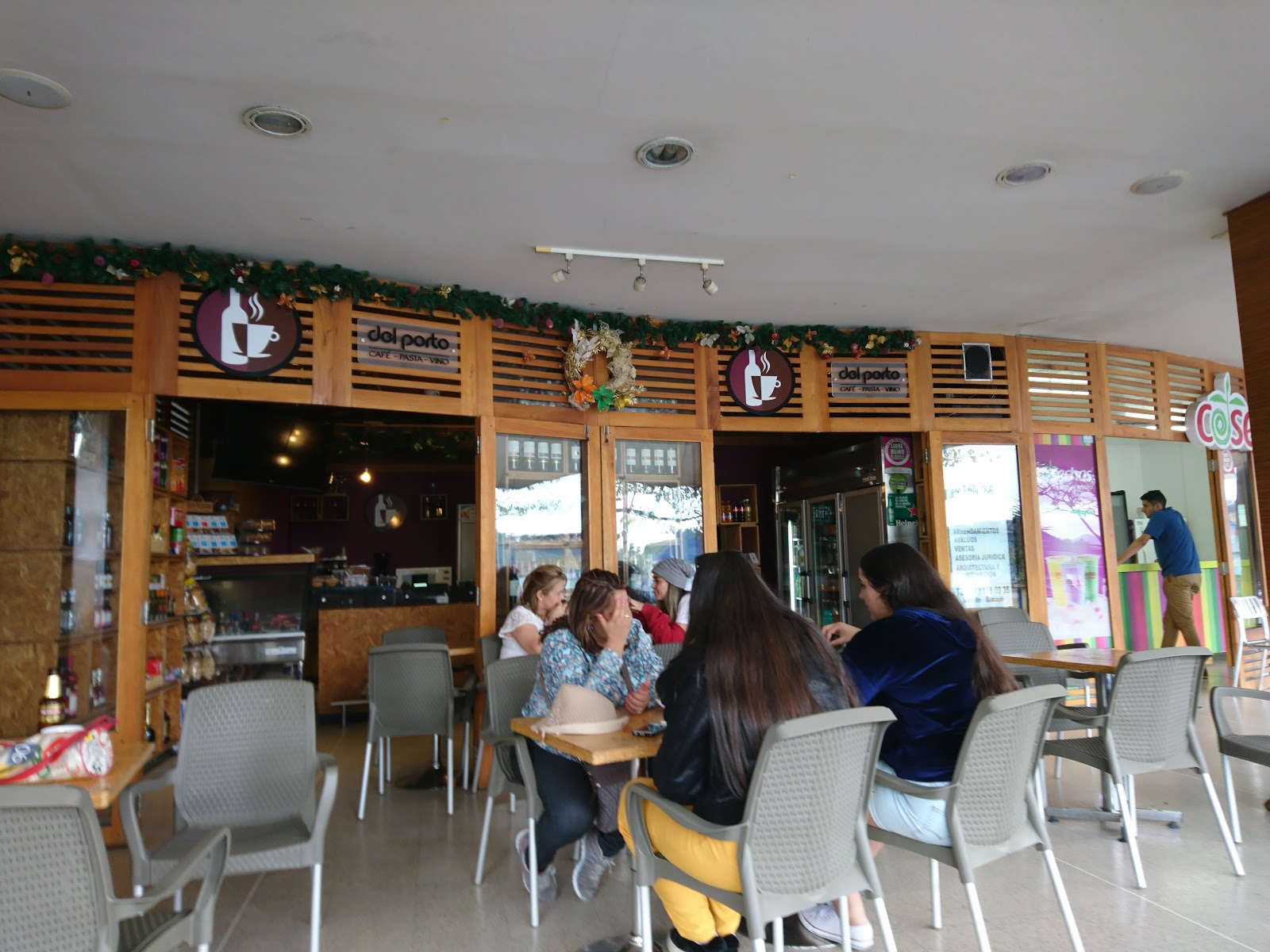 Del Porto Café Pasta Vino