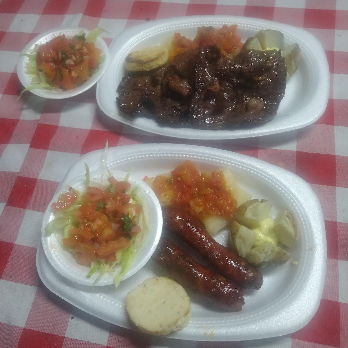 Carnes Al Carbón Robert