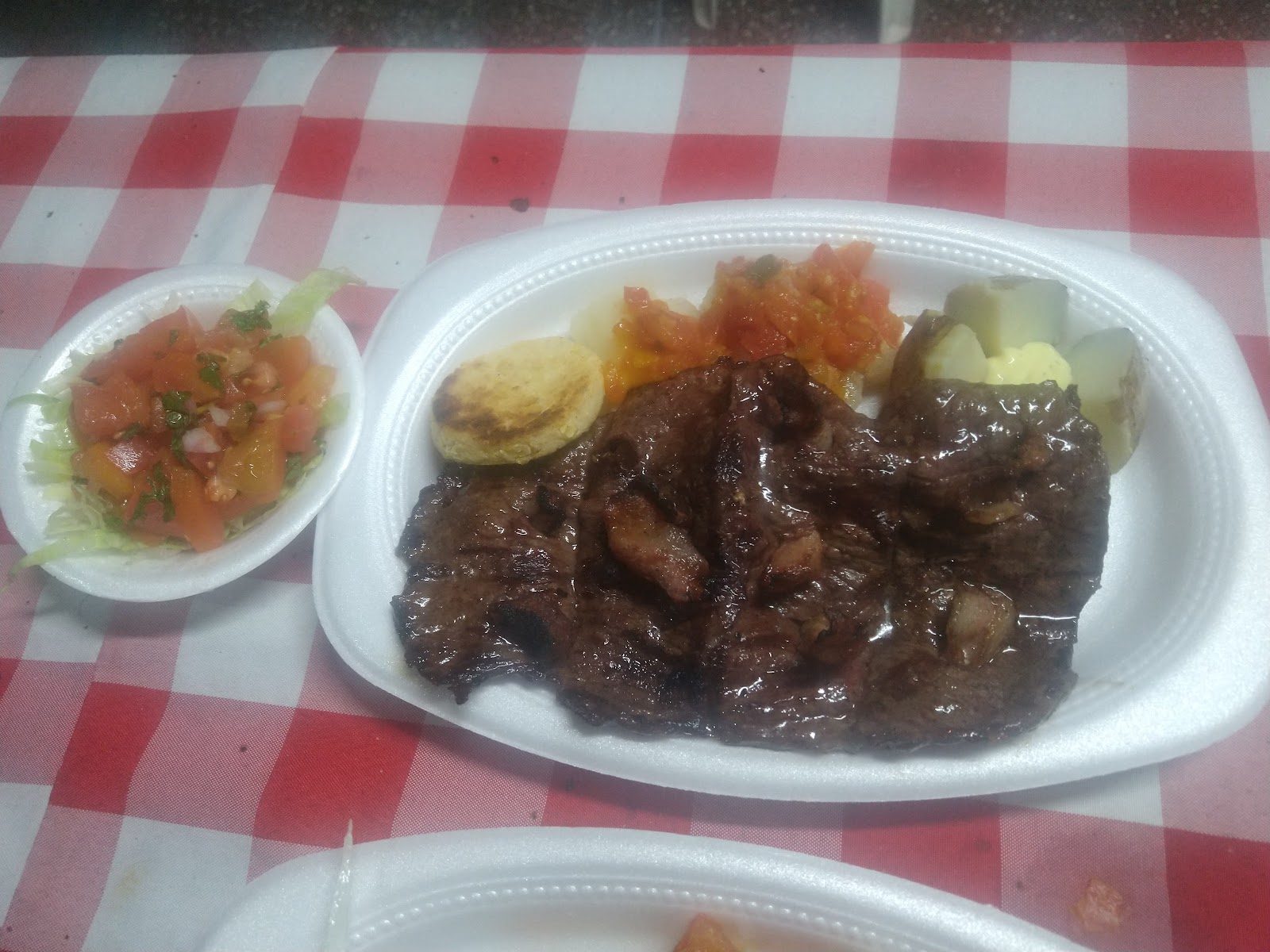 Carnes Al Carbón Robert