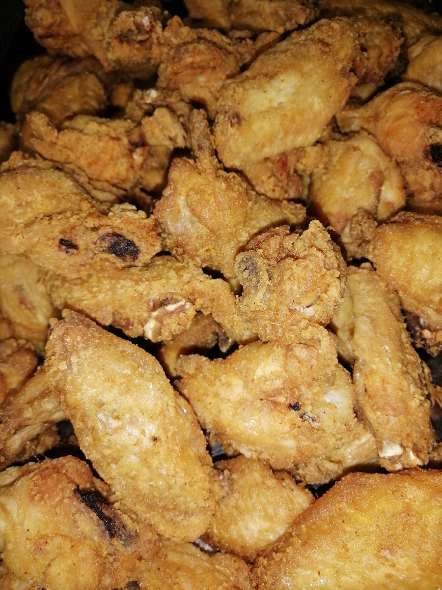 Alitas bbq y sus antojitos