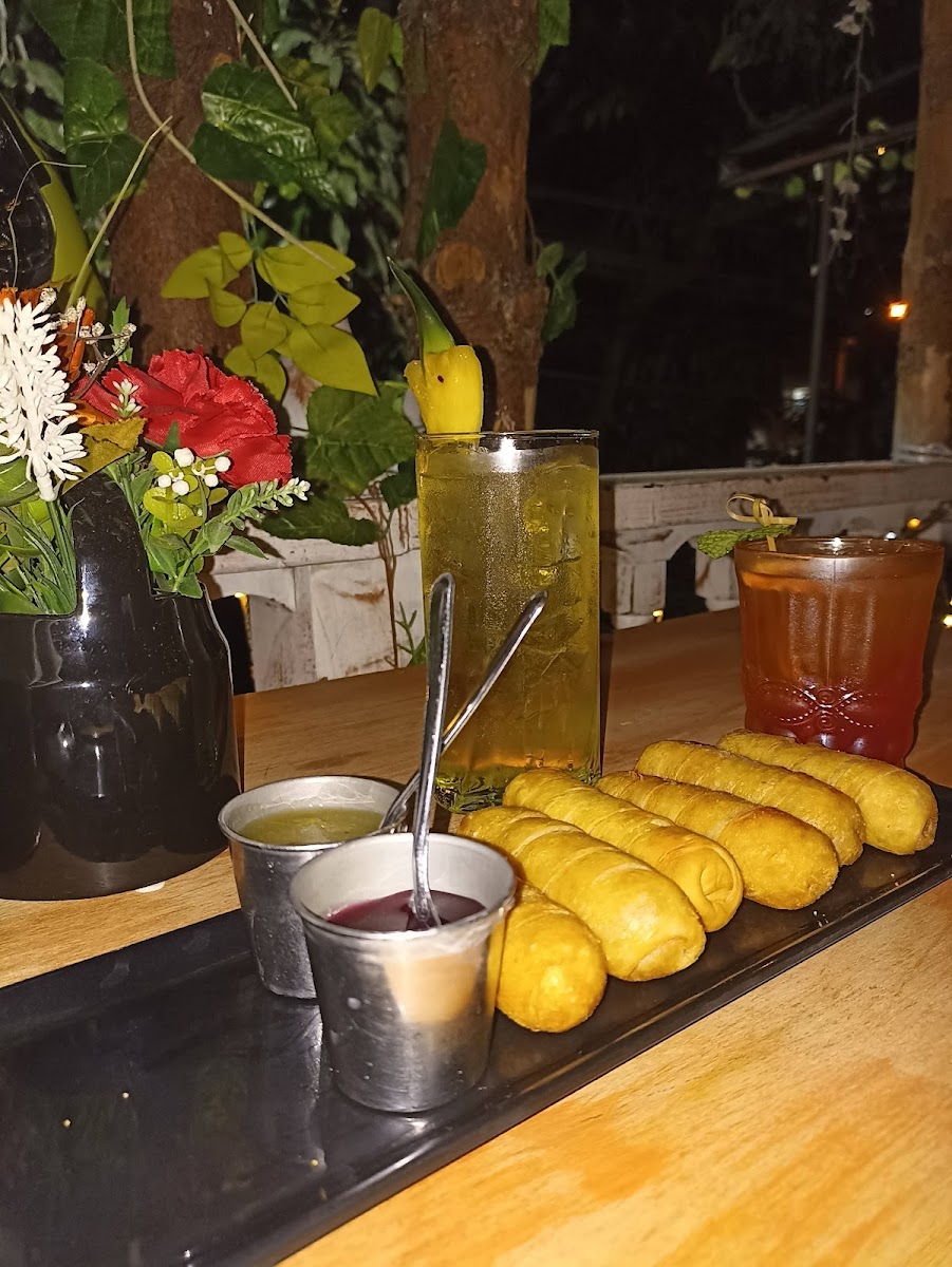 Rustic Restaurante Lounge
