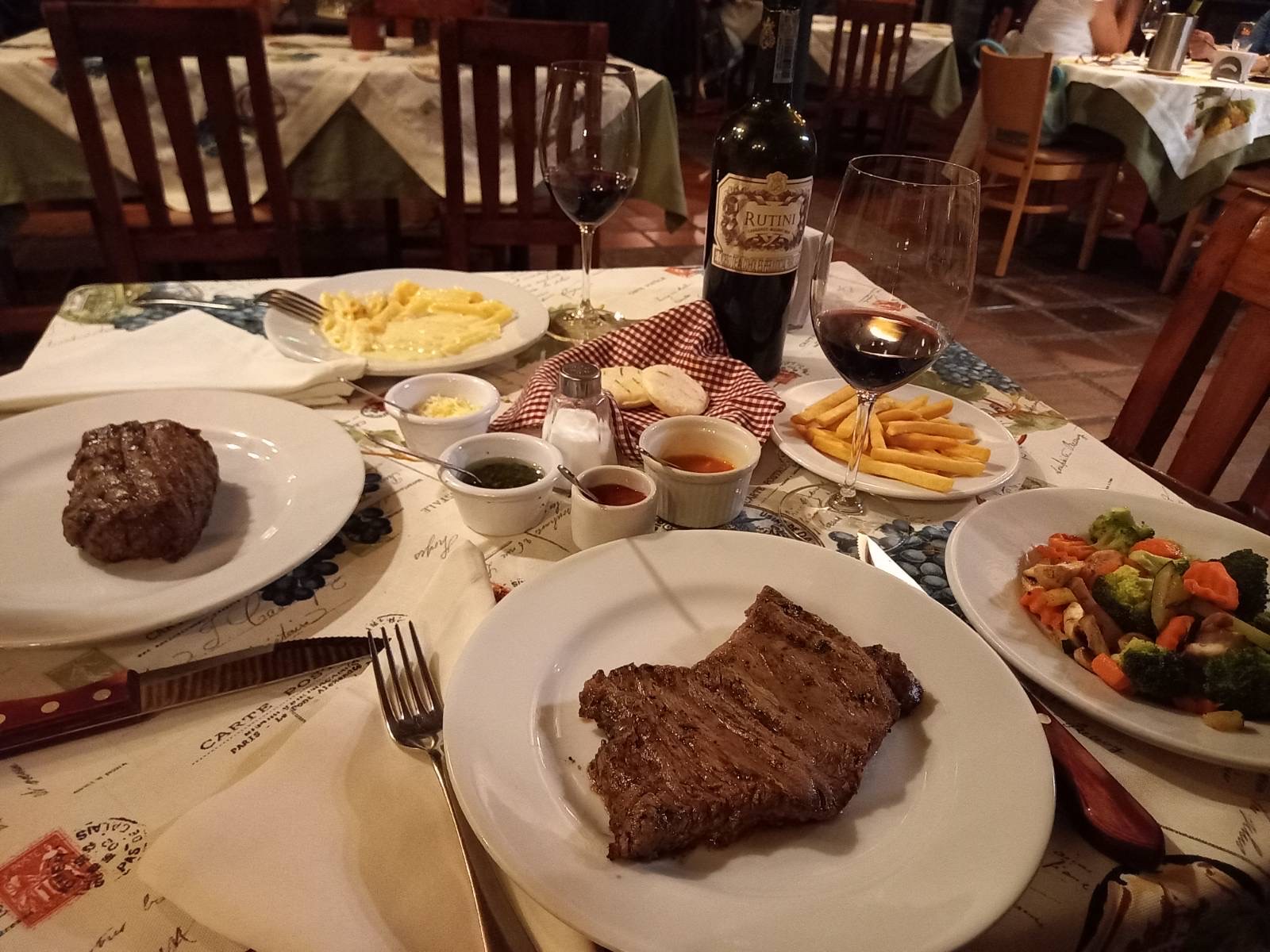 Restaurante La Tienda Del Vino desde 1999