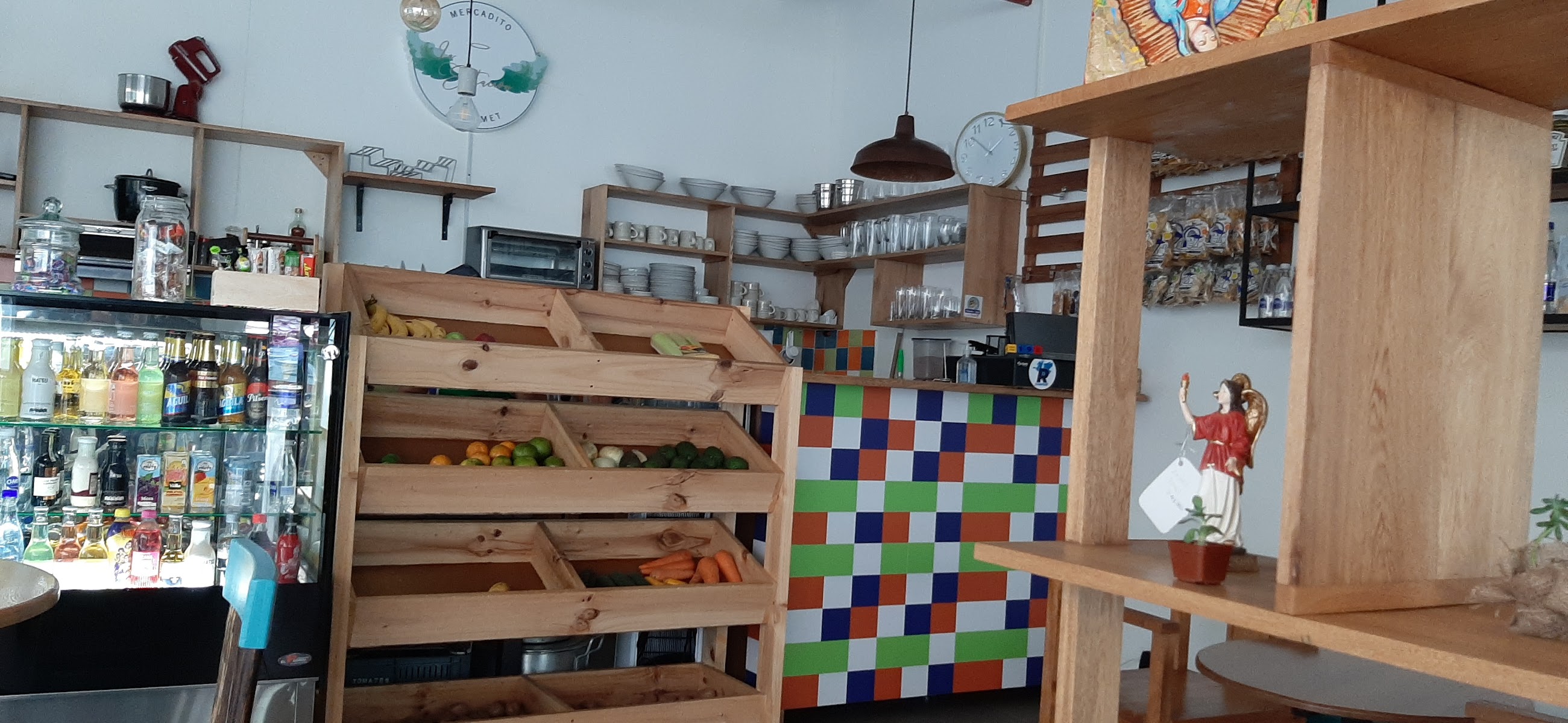 Restaurante La Estación - mercadito gourmet