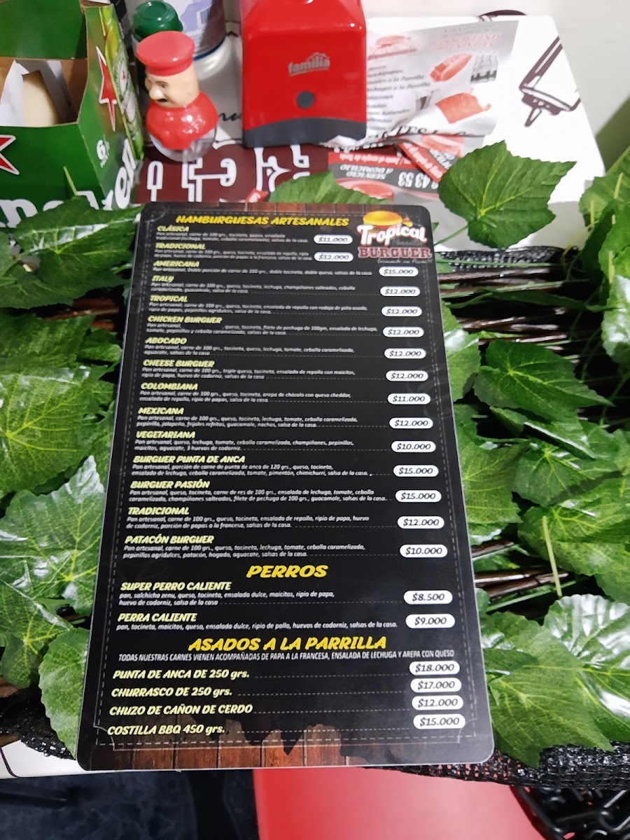 TROPICAL PARRILLA BURGUER
