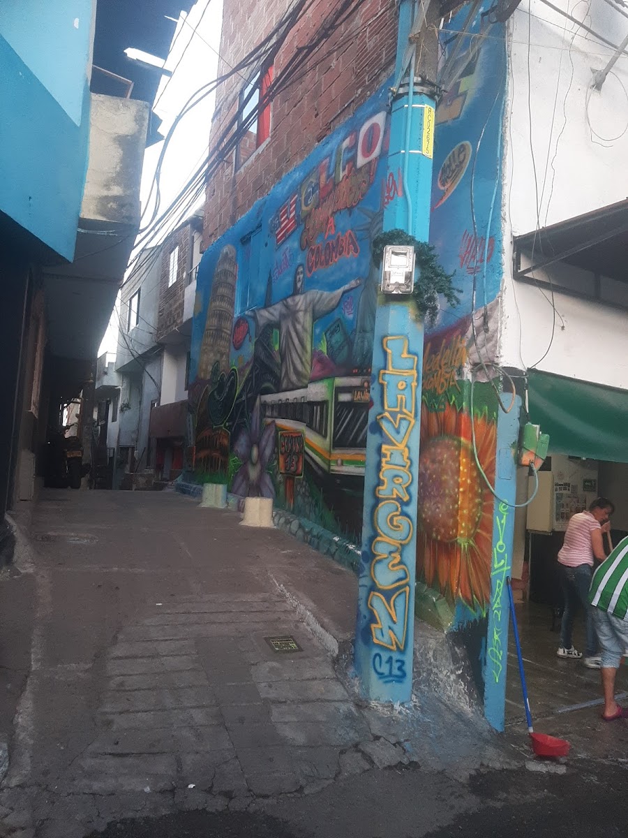 CENELIA MEDELLIN