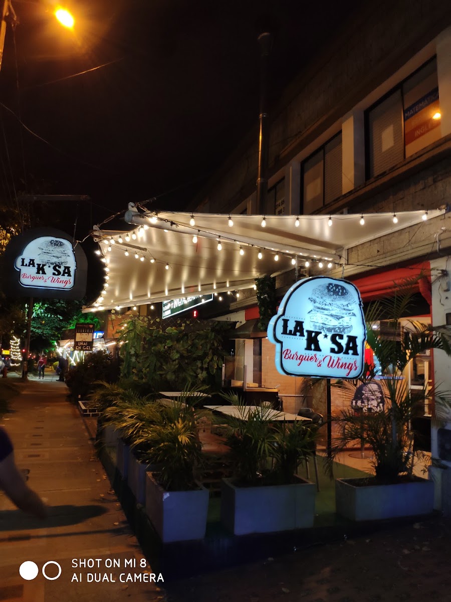 La ksa burguer and wings