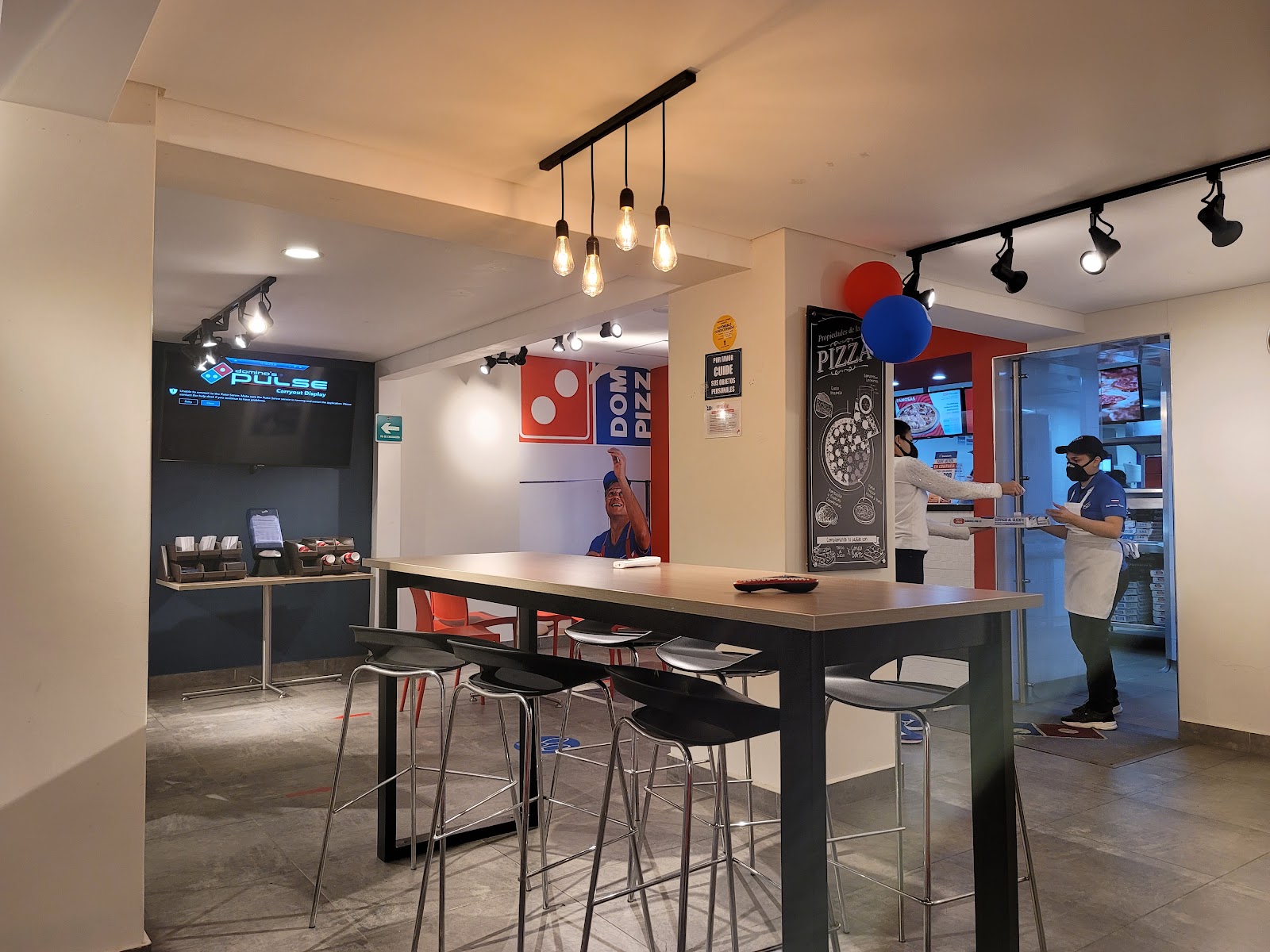 Domino's Pizza Patio Bonito