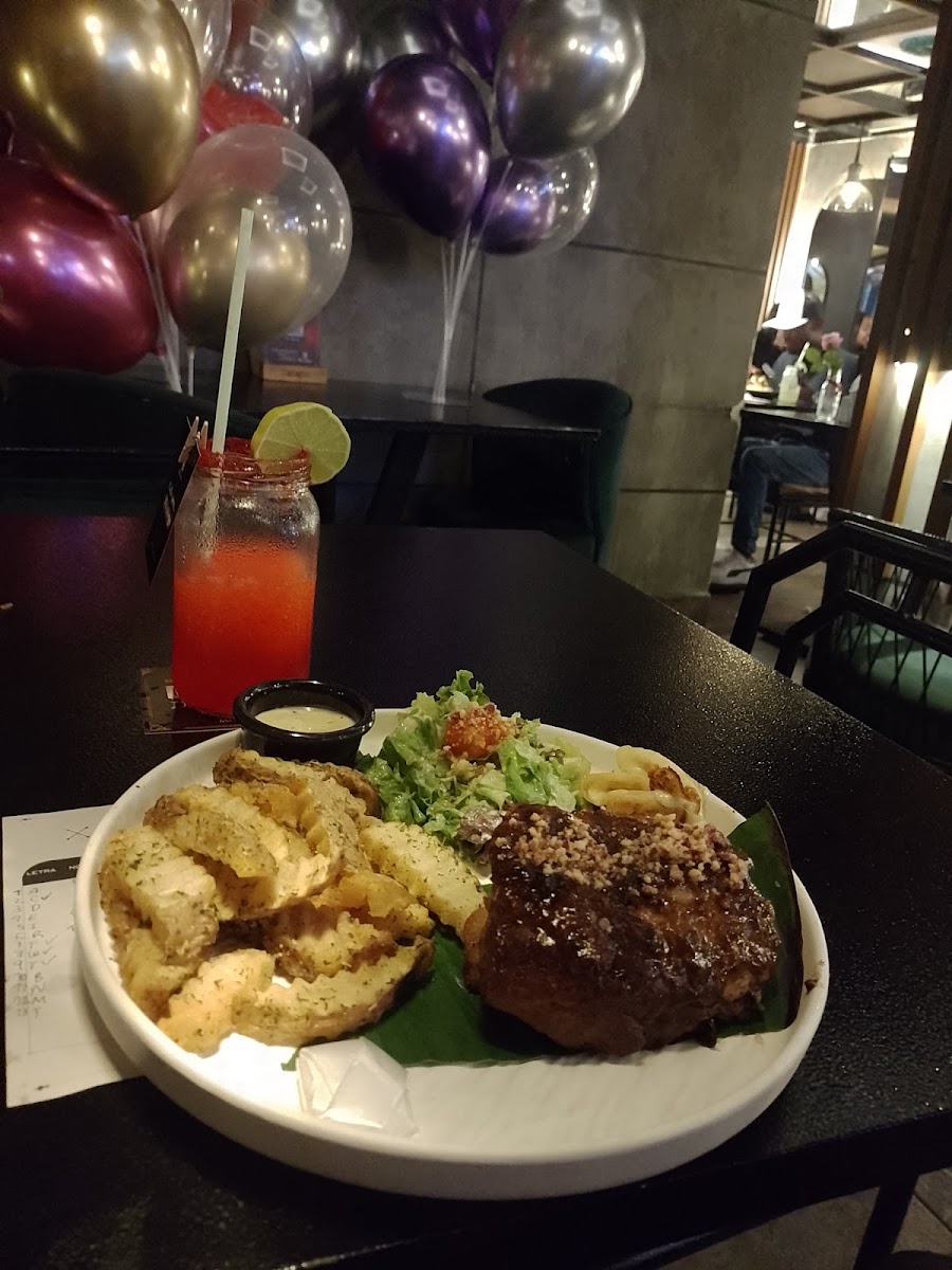 Restaurante Makabro Campo valdés