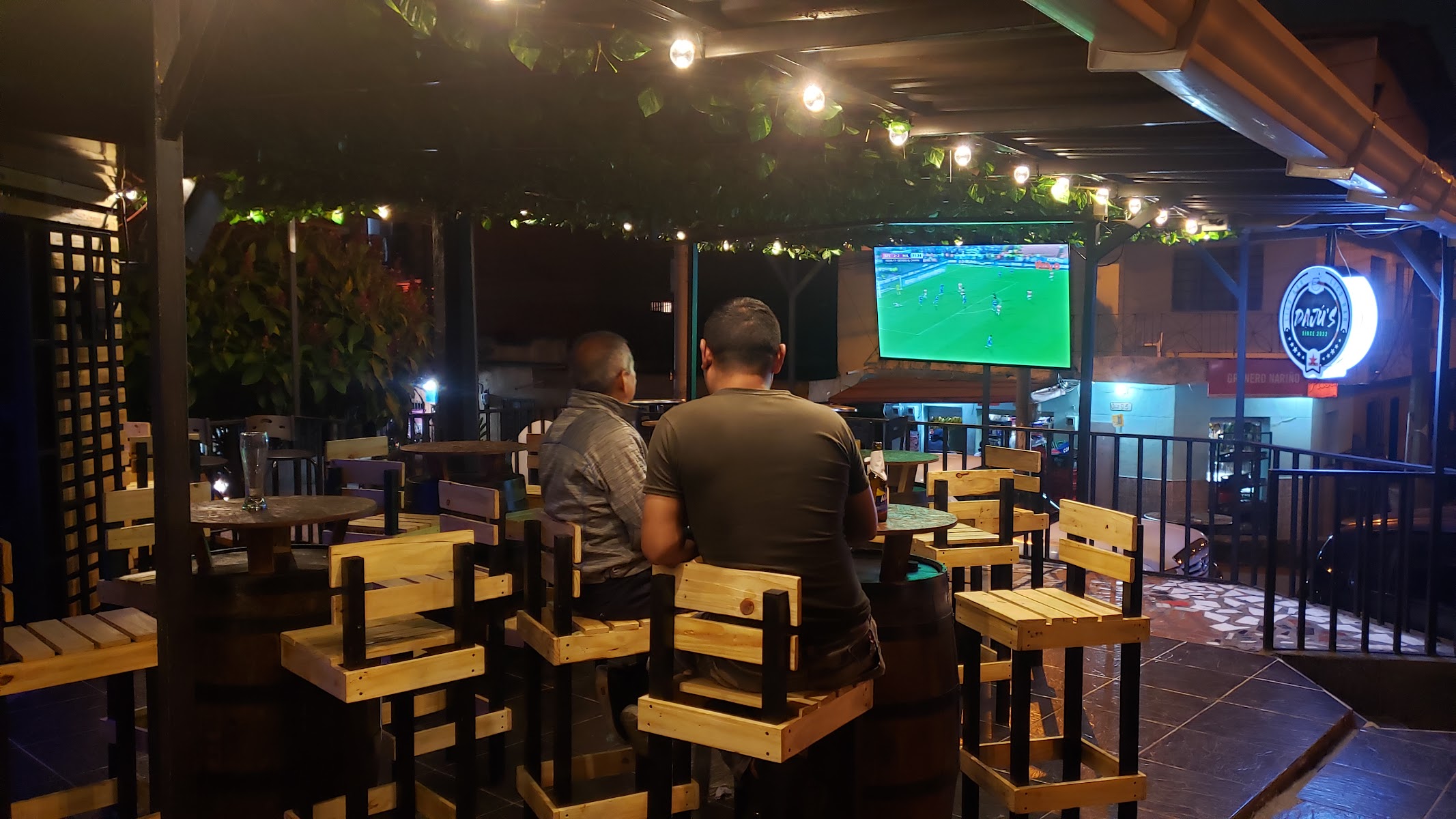 Dajus lico bar