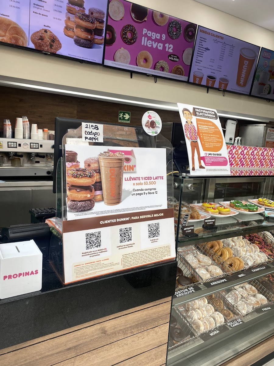DUNKIN' DONUTS