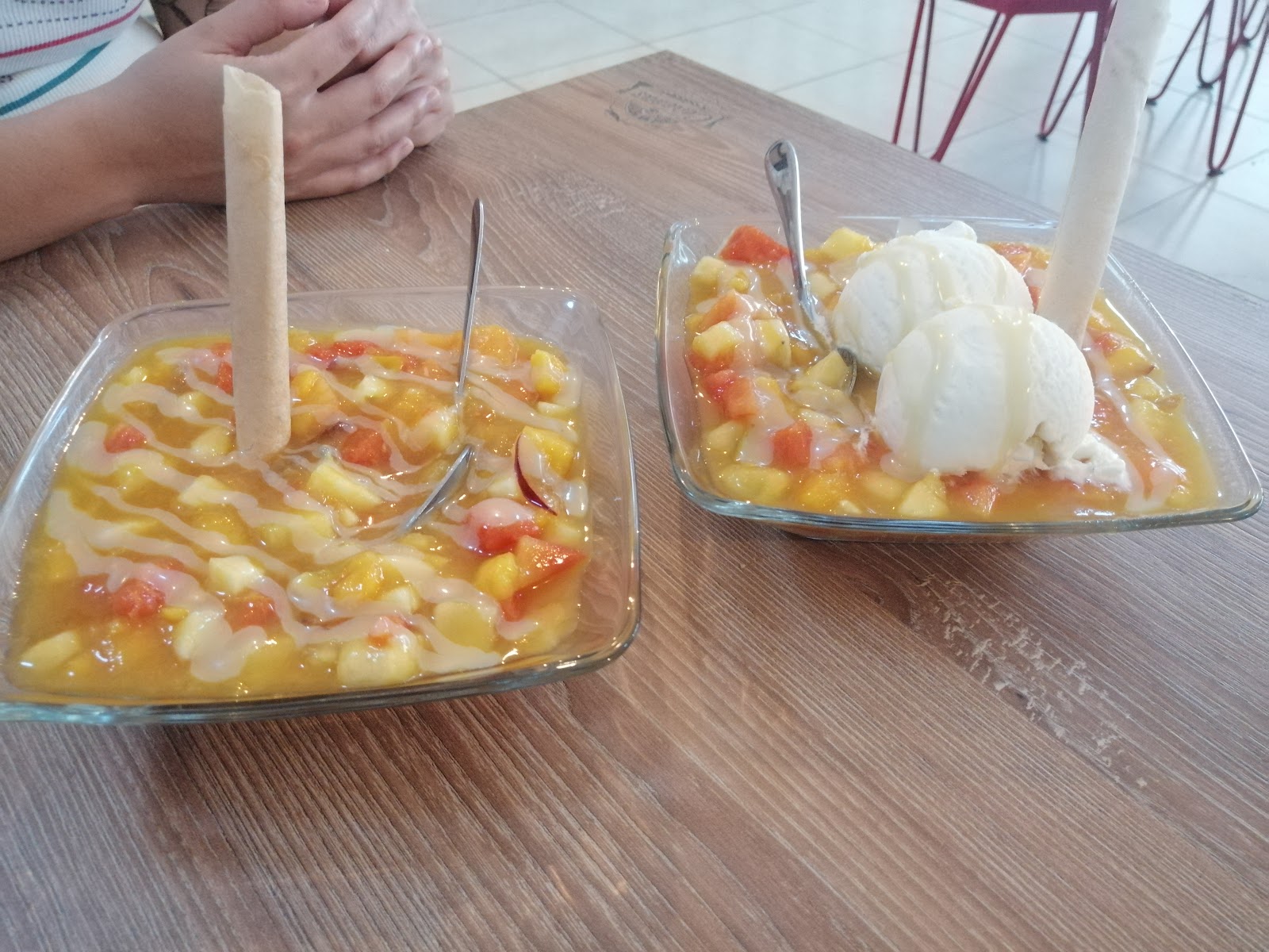 Ensaladas de fruta las cerezas