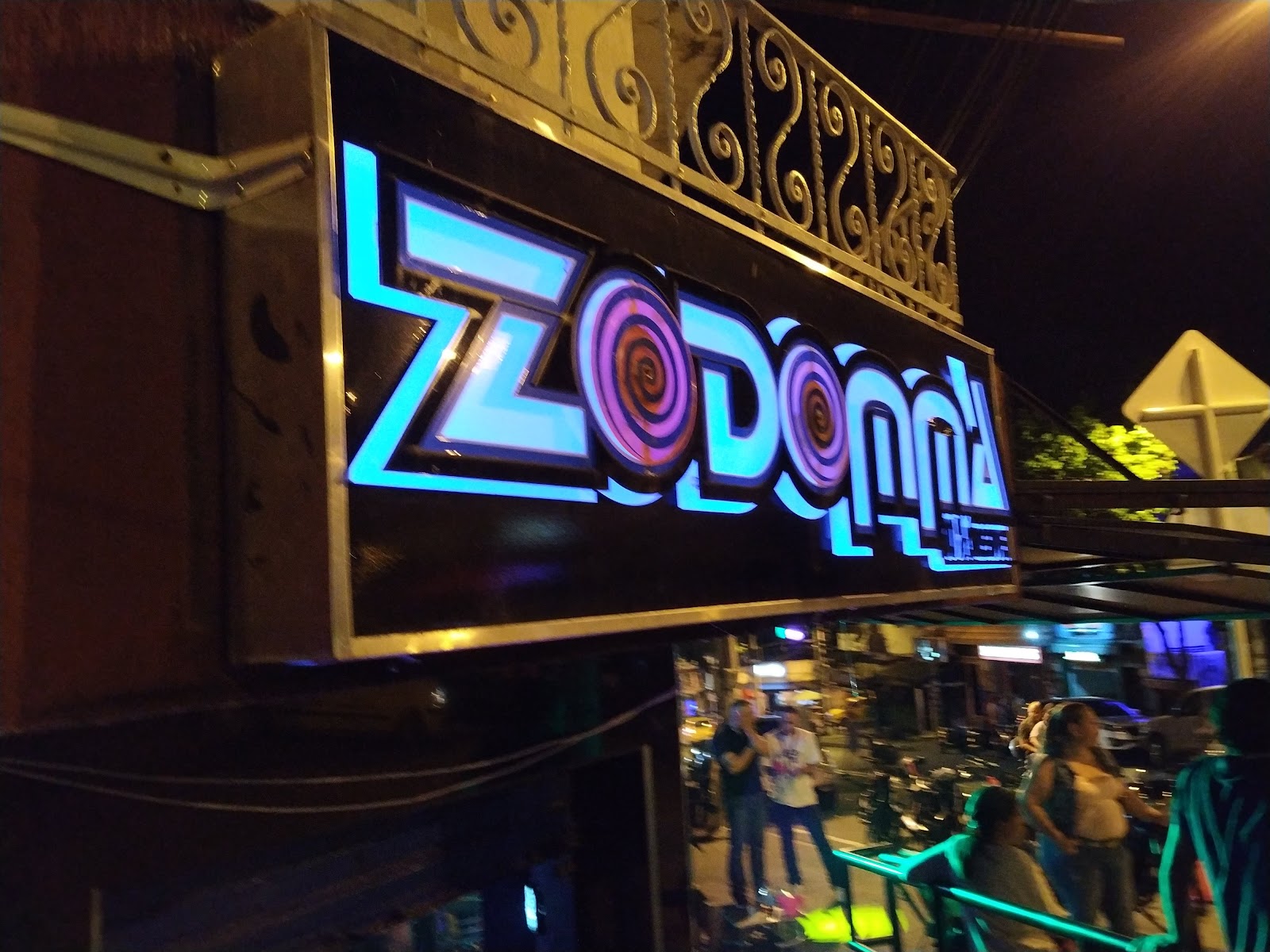 Zodomma By Kahoz