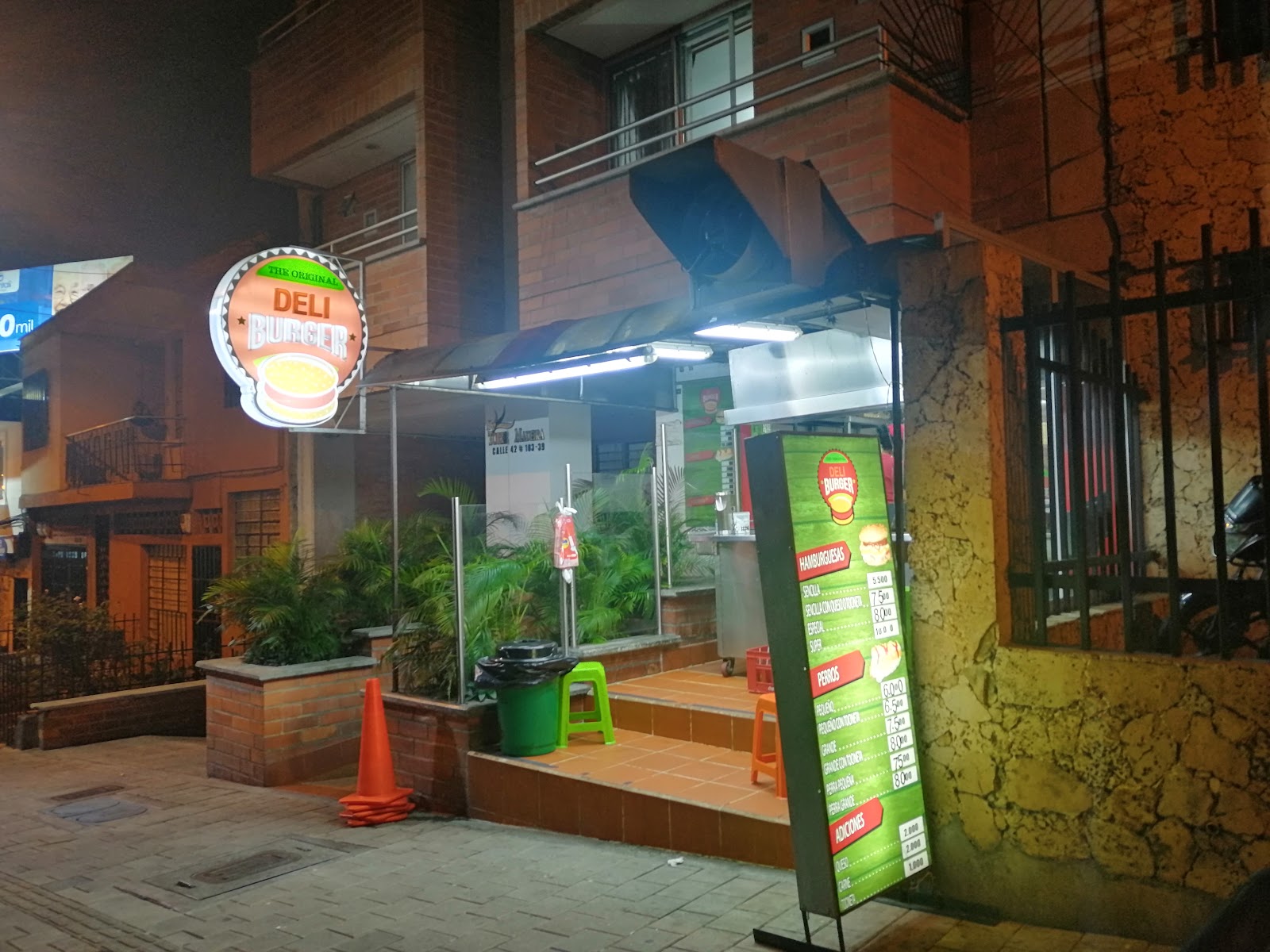 Deli Burger (The Original)