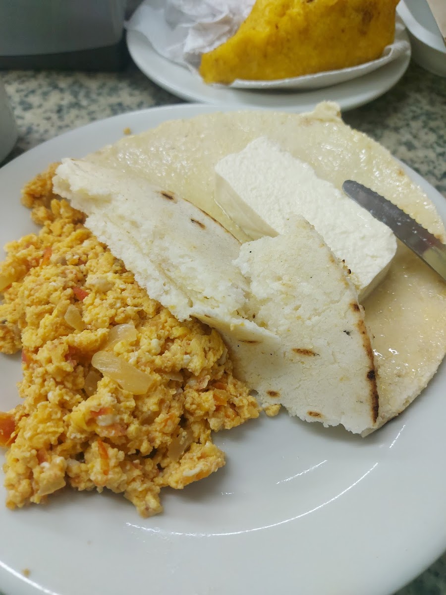 RESTAURANTE Y CAFETERIA CUCHARA E' PALO