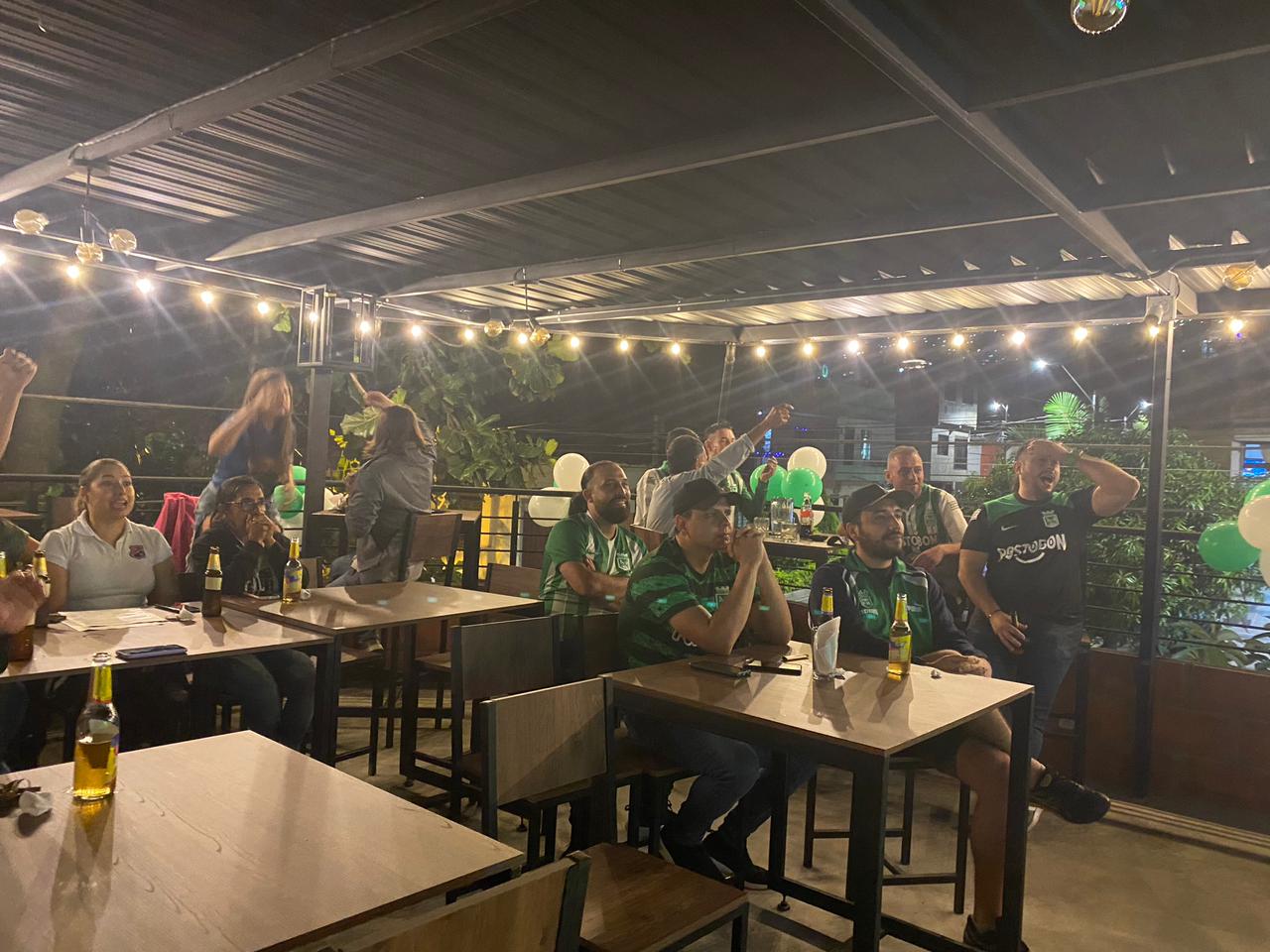 Oasis bistro pub