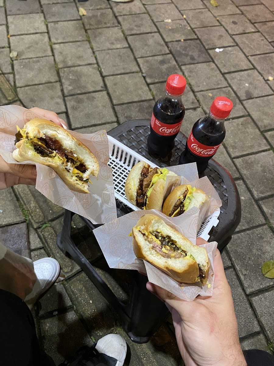 La nuestra burger