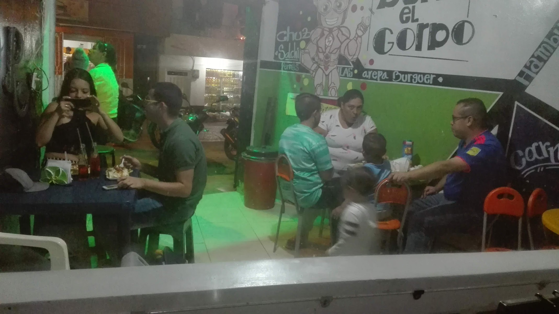 AQUÍ DONDE EL DOGOR