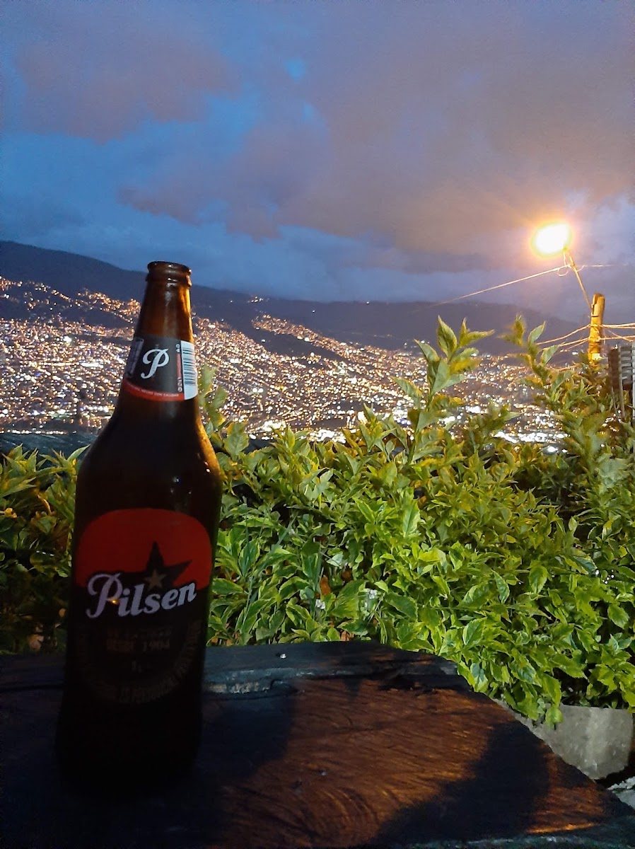 Fonda Gallego | Bar & Parrilla