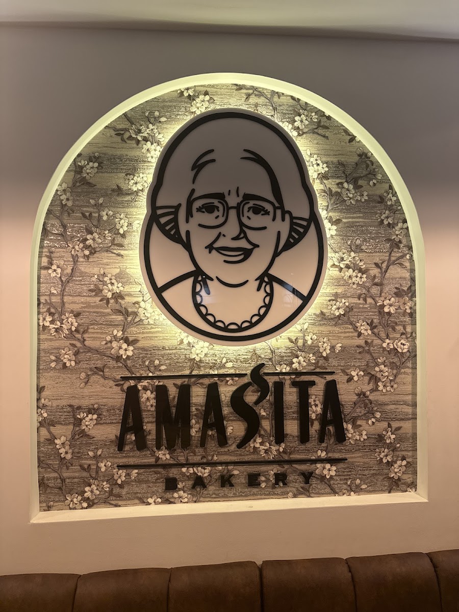 Amassita Brunch & Bakery