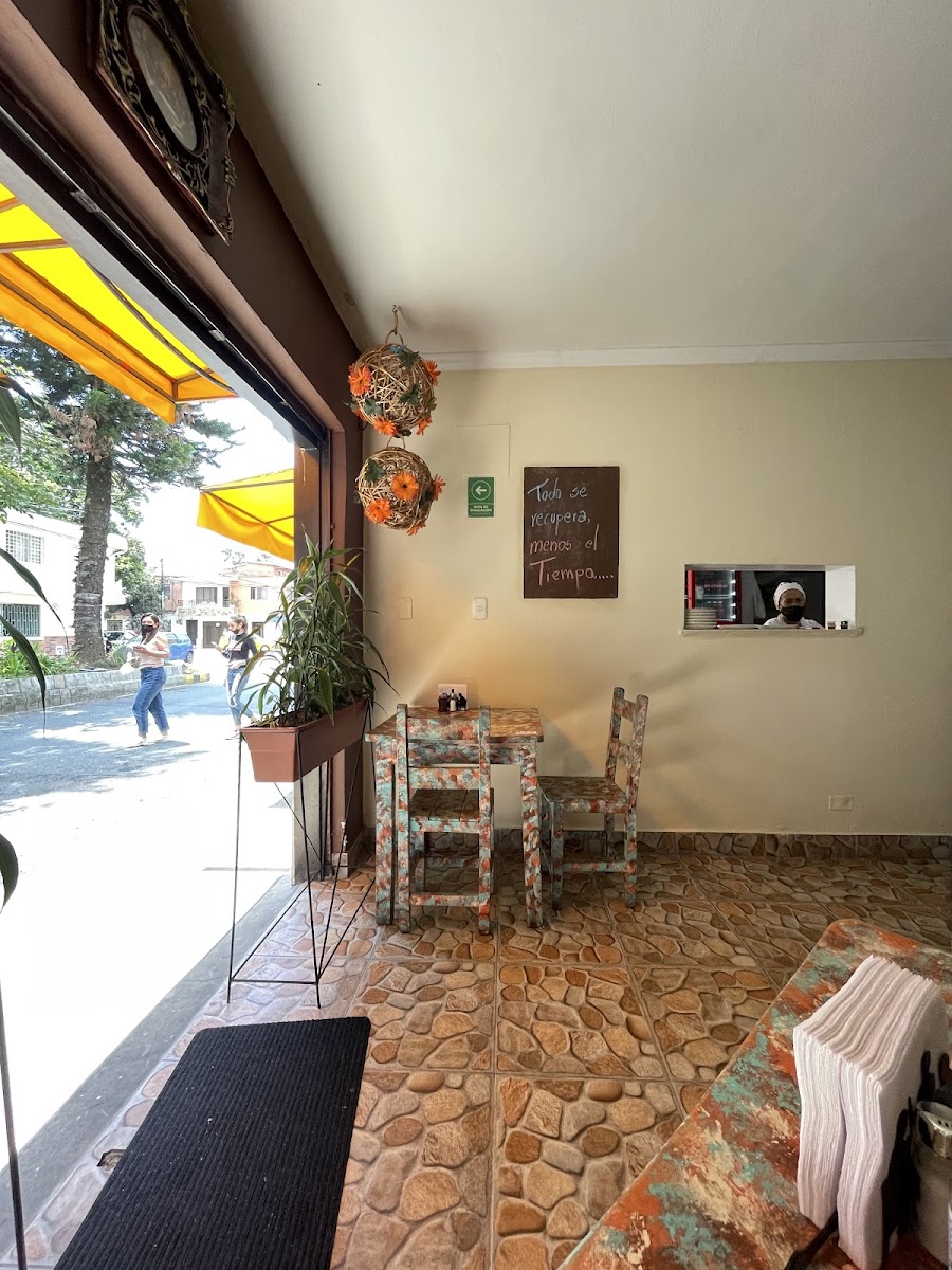 Vidali. Restaurante. Almuerzos caseros.