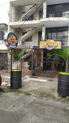 4G burgers and ribs