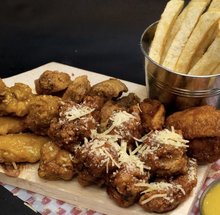 Alitas y Hamburguesa Classic Wings - La America