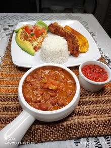 Almuerzos caseros Laura