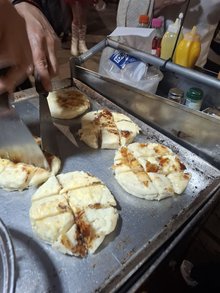 Arepa quesuda la especial