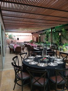 Babylonia Restaurante & Bar