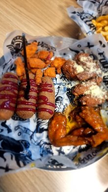 Brooklyn Street Wings
