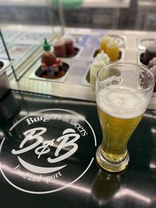 Burgers & Beers