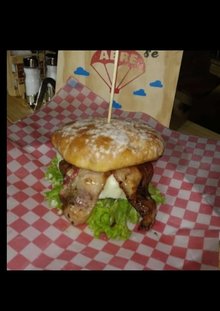 Cheester's pizza