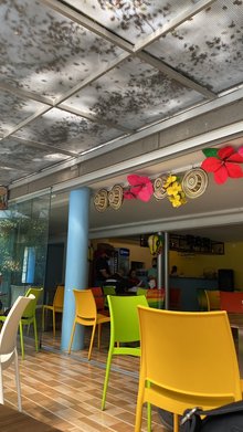 Cucayito El Poblado , Laureles está abierto