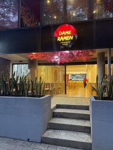 Dame Ramen Laureles