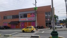 DUNKIN' DONUTS