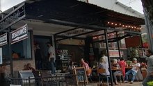 El portón de la 33