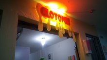 Glotones | Perros & Hamburguesas