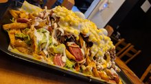 Golden Wings Alitas y Papitas