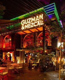 Guzmán y Mezcal