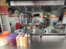 Hamburguesas y perros Del Barrio
