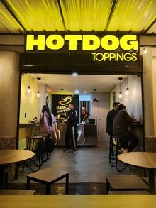 Hotdog toppings