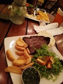 INDIAN ROAD/ Parrilla-Bar