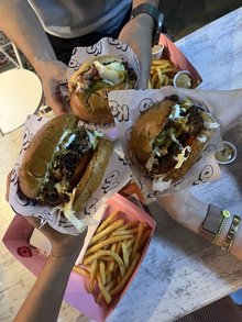 Kiddo burgers y fries