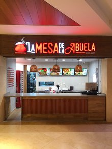 La mesa de la abuela